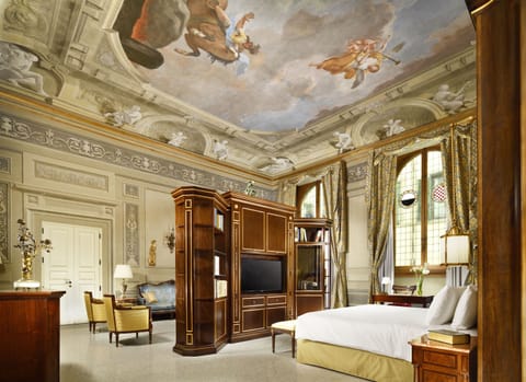 Frescoed Master Suite | Premium bedding, down comforters, minibar, in-room safe