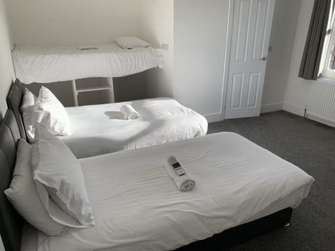 Comfort Double or Twin Room, Ensuite, City View | Soundproofing, WiFi