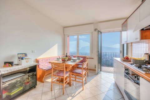 Standard Apartment, 2 Bedrooms, Mountainside (Lake View Dom-Us Apartment) | Private kitchen | Fridge, oven, stovetop, dishwasher