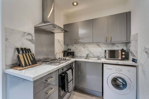 Apartment, 1 Bedroom | Interior