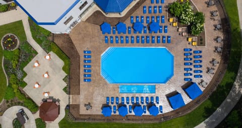 Indoor pool, seasonal outdoor pool, pool umbrellas, sun loungers