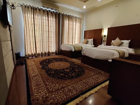 Deluxe Double Room | Free WiFi