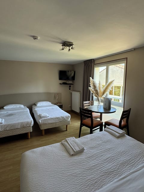 Comfort Double Room, Accessible, Pool Access | Desk, laptop workspace, blackout drapes, soundproofing