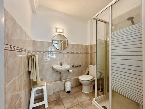 Single Room, Accessible, Private Bathroom (Habitacion 1) | Bathroom