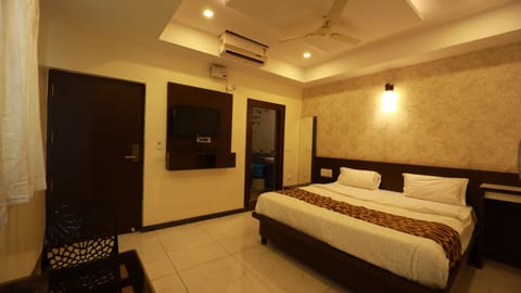 Deluxe Room | Egyptian cotton sheets, premium bedding, free WiFi, bed sheets