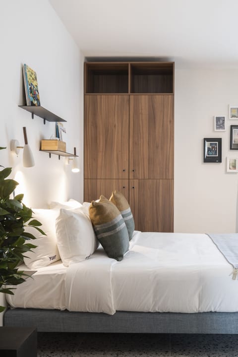 Family Room | Soundproofing, iron/ironing board, free WiFi, bed sheets