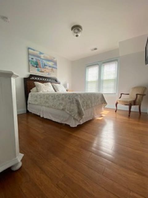 Single Room, 1 Queen Bed, Third floor | Individually decorated, individually furnished, free WiFi