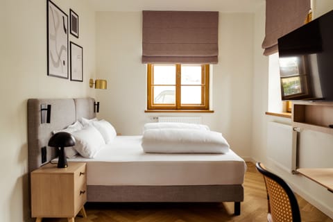 Standard Studio | Hypo-allergenic bedding, iron/ironing board, free WiFi, bed sheets