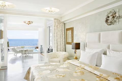 Honeymoon Suite, Sea View (Honeymoon, Pool) | Egyptian cotton sheets, premium bedding, down comforters, pillowtop beds