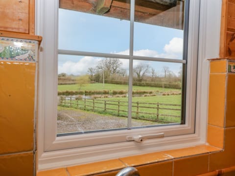 Cottage | 4 bedrooms, individually decorated, individually furnished, free WiFi