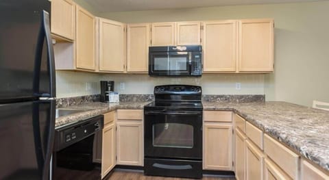 Eagle Trace Economy 1 Bedroom Condo | Private kitchen | Coffee/tea maker, highchair, cleaning supplies