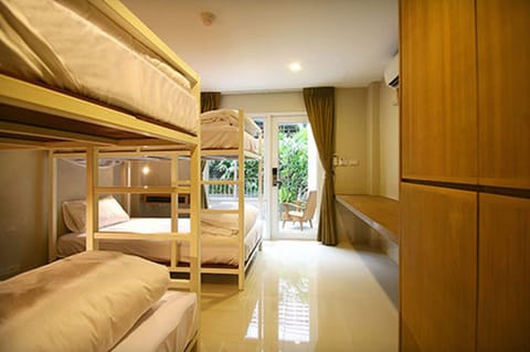 Shared Dormitory, Mixed Dorm | In-room safe, free WiFi, bed sheets