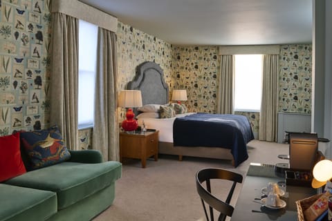 Junior Suite | Premium bedding, desk, iron/ironing board, free cribs/infant beds