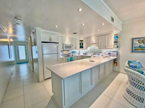 Deluxe Villa, 1 Bedroom, Oceanfront | Private kitchen | Full-size fridge, microwave, oven, stovetop