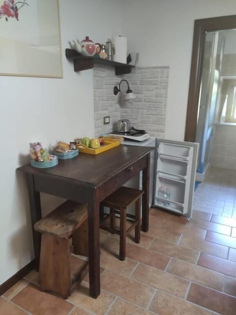 Stovetop, espresso maker, coffee/tea maker