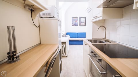 Apartment (1 Bedroom) | Private kitchen | Microwave, stovetop, dishwasher, espresso maker