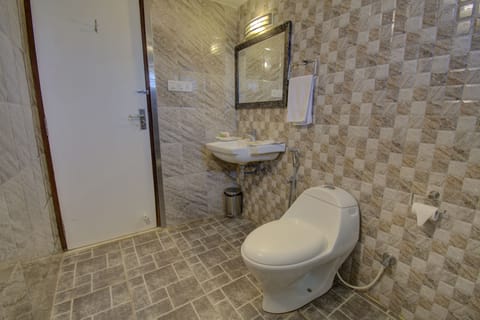 Villa | Bathroom | Shower, rainfall showerhead, designer toiletries, hair dryer