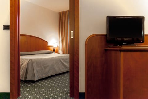 Junior Suite | Premium bedding, minibar, in-room safe, desk