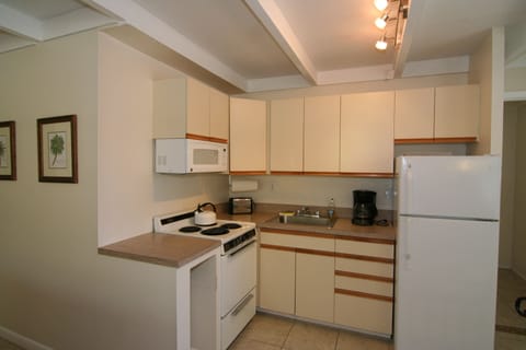 Large 2 Bedrooms, 2 Bath, Kitchen | Private kitchen | Full-size fridge, microwave, coffee/tea maker, toaster