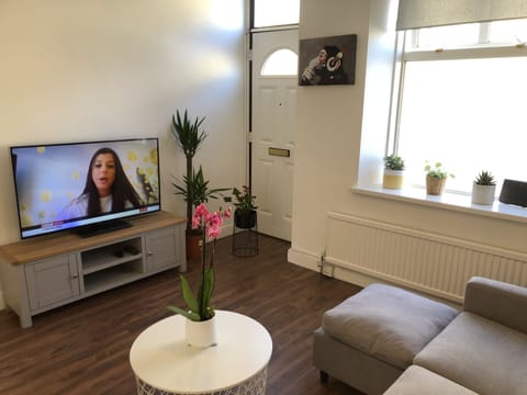 Standard House, 3 Bedrooms | Living area