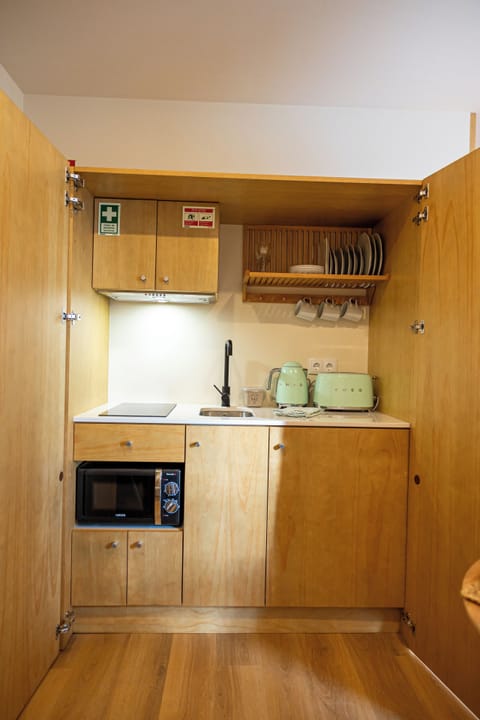 Premium Studio Suite | Private kitchenette | Mini-fridge, microwave, espresso maker, electric kettle