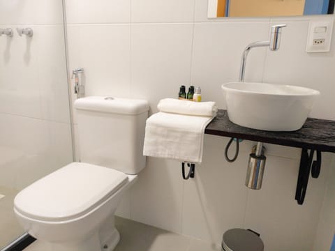 Standard Room | Bathroom | Shower, hair dryer, towels, soap