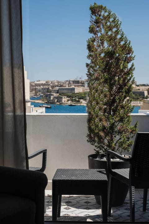 Luxury Penthouse, 1 Queen Bed, Terrace, Partial Sea View | View from room