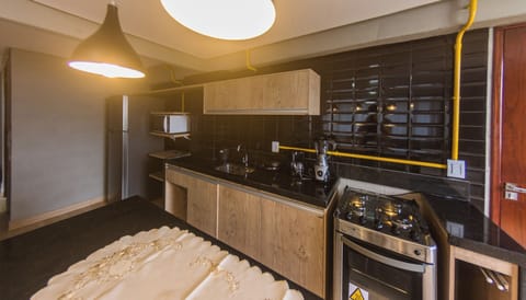 Elite Apartment | In-room safe, desk, blackout drapes, free WiFi