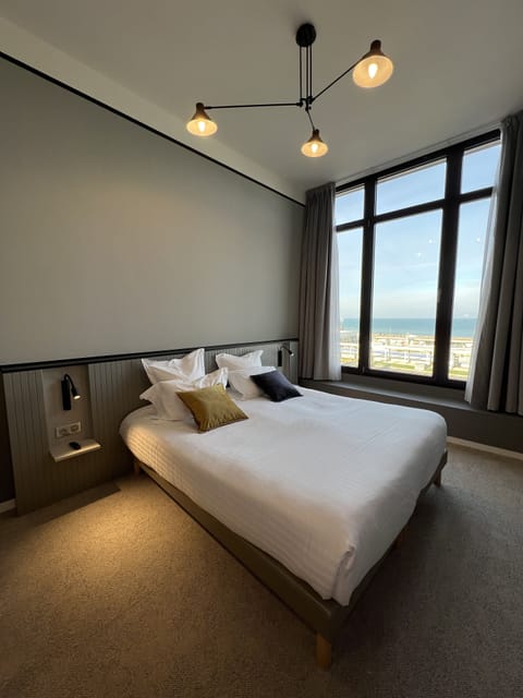 Comfort Double Room, Sea View | In-room safe, desk, blackout drapes, soundproofing