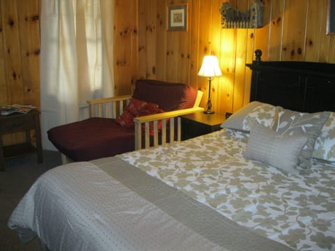 Single Room, 1 Bedroom | Memory foam beds, individually decorated, individually furnished, desk