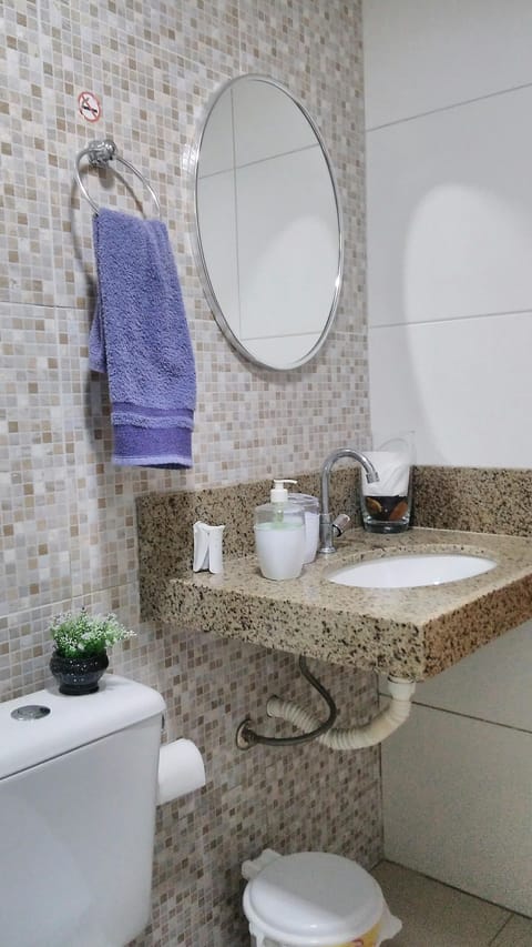 Family Suite | Bathroom | Hair dryer, bidet, towels, soap