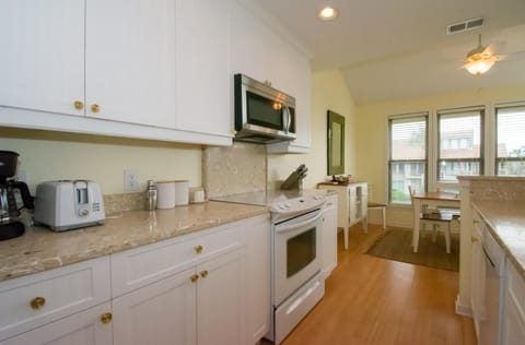 Condo, Multiple Beds, Balcony, Ocean View | Private kitchen | Coffee/tea maker