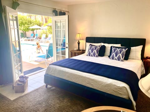 Suite, 1 King Bed, Pool View | Premium bedding, pillowtop beds, individually decorated