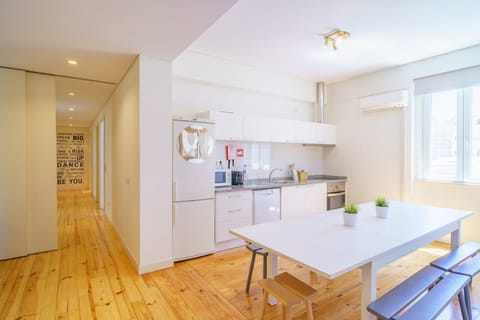 Apartment | 4 bedrooms, WiFi