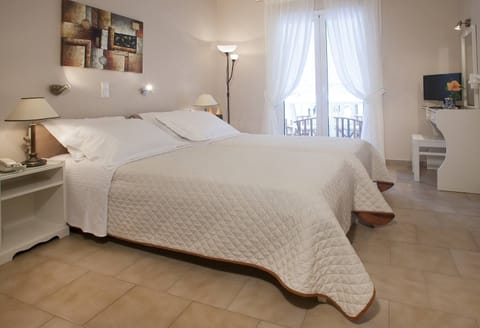 Double or Twin Room | Premium bedding, in-room safe, soundproofing, iron/ironing board