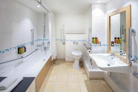 Standard Room, 1 Double Bed, Accessible | Bathroom | Combined shower/tub, eco-friendly toiletries, hair dryer, towels