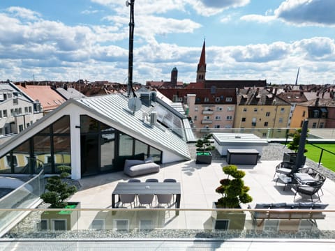 Penthouse | Terrace/patio