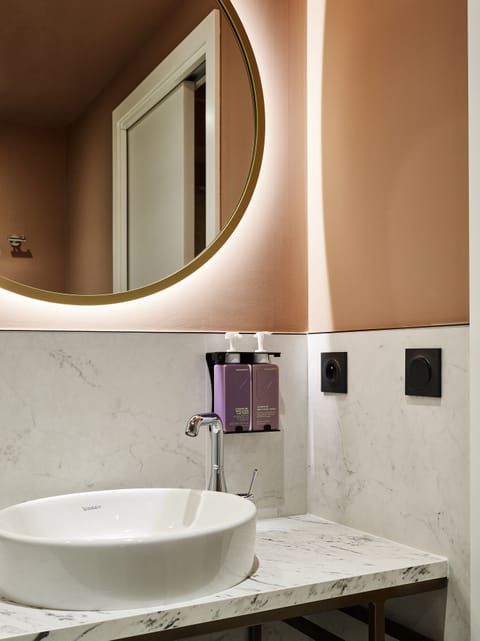 Comfort Room, 1 Double Bed | Bathroom | Shower, hair dryer, bathrobes, slippers