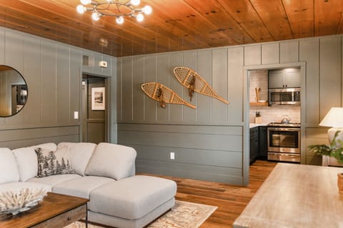 Family Cabin | Living area | 55-inch Smart TV with digital channels, TV