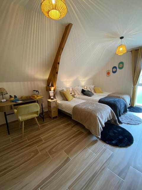 Family Suite, Private Bathroom, Courtyard View