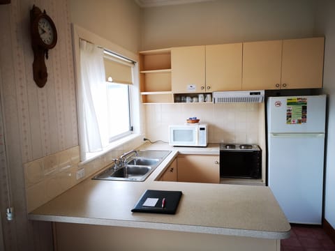 Derwent Two Bedroom Apartment | Private kitchen | Fridge, microwave, coffee/tea maker, electric kettle