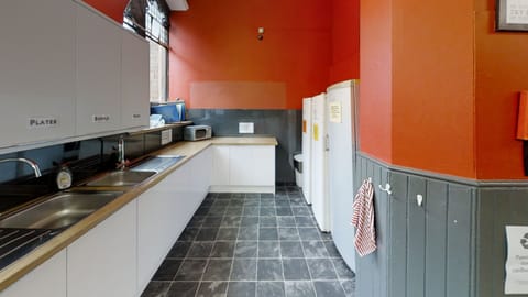 Shared kitchen facilities
