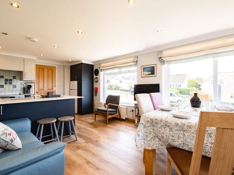 Cottage | Living area