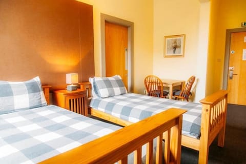 Standard Twin Room | Free WiFi, bed sheets