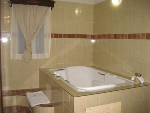 Junior Suite | Jetted tub