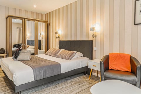 Superior Double Room | In-room safe, iron/ironing board, free WiFi, bed sheets