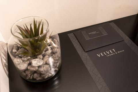 Minibar, in-room safe, individually decorated, individually furnished