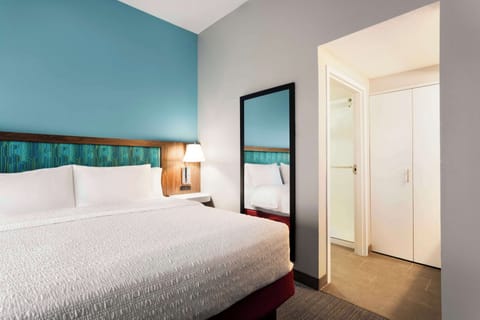 Suite, 1 Bedroom, Non Smoking | In-room safe, blackout drapes, free cribs/infant beds, rollaway beds