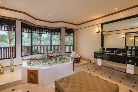 Suite, 1 Bedroom, Oceanfront | Bathroom | Separate tub and shower, deep soaking tub, rainfall showerhead