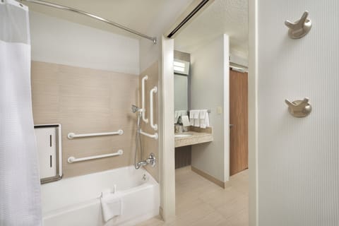 Combined shower/tub, eco-friendly toiletries, hair dryer, towels